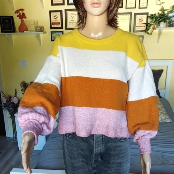 Madewell Striped Oversized Cropped Sweater - Picture 3 of 12
